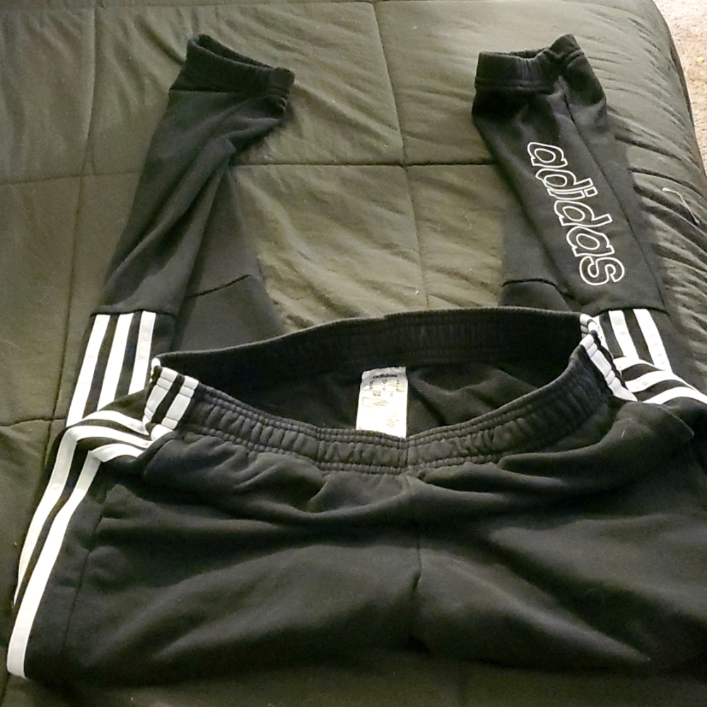 Adidas joggers size medium